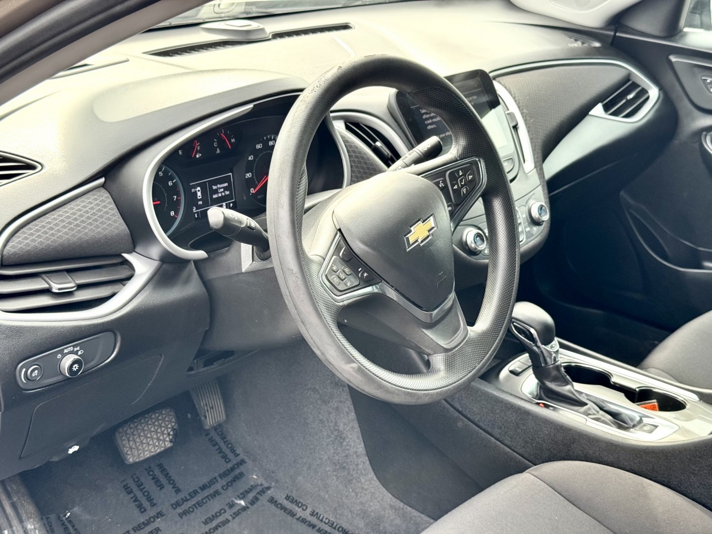 2023 GRAY Chevrolet Malibu 1LT (1G1ZD5ST4PF) with an 1.5L L4 DOHC 16V engine, 6A transmission, located at 7600 S Western Ave., Chicago, IL, 60620, (773) 918-3980, 0.000000, 0.000000- Photo#5