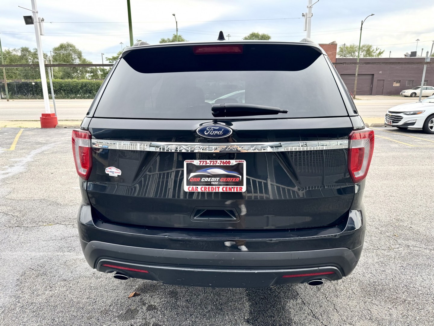 2017 BLACK Ford Explorer Base FWD (1FM5K7B87HG) with an 3.5L V6 DOHC 24V engine, 6A transmission, located at 7600 S Western Ave., Chicago, IL, 60620, (773) 918-3980, 0.000000, 0.000000- Photo#3