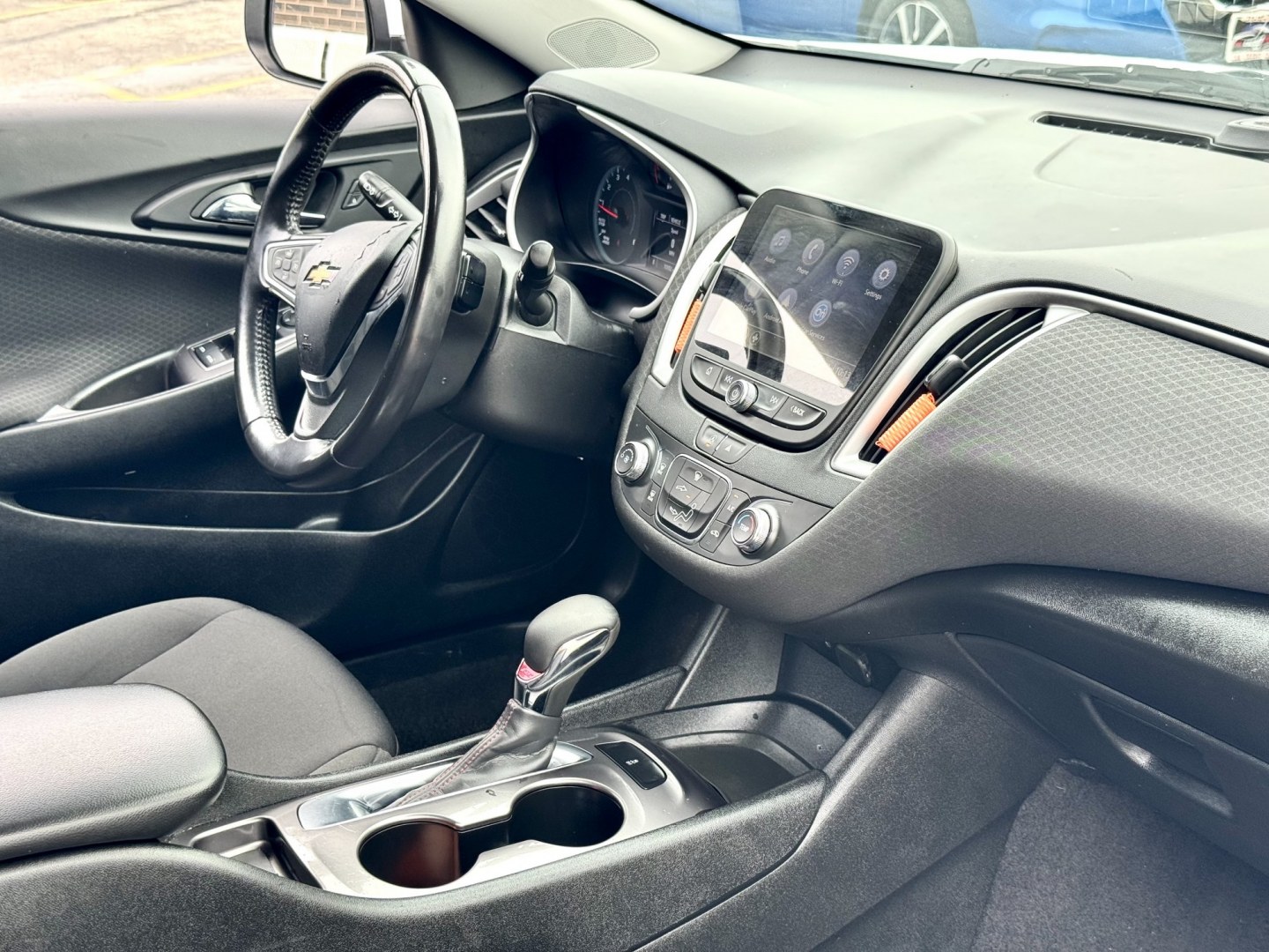 2021 WHITE Chevrolet Malibu RS (1G1ZG5ST6MF) with an 1.5L L4 DOHC 16V engine, 6A transmission, located at 7600 S Western Ave., Chicago, IL, 60620, (773) 918-3980, 0.000000, 0.000000- Photo#9