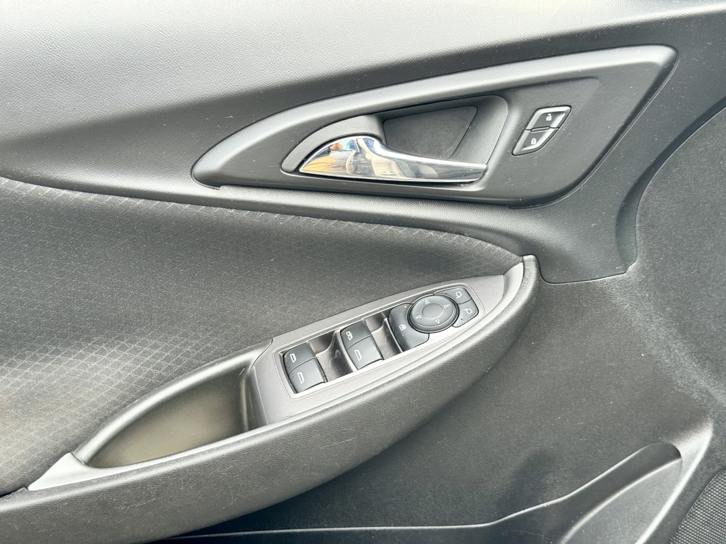 2023 GRAY Chevrolet Malibu 1LT (1G1ZD5ST4PF) with an 1.5L L4 DOHC 16V engine, 6A transmission, located at 7600 S Western Ave., Chicago, IL, 60620, (773) 918-3980, 0.000000, 0.000000- Photo#6