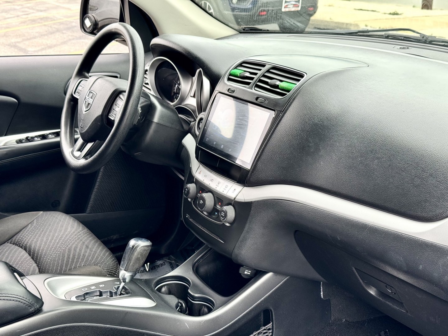 2020 GRAY Dodge Journey SE Value (3C4PDCAB1LT) with an 2.4L L4 DOHC 16V engine, 6A transmission, located at 7600 S Western Ave., Chicago, IL, 60620, (773) 918-3980, 0.000000, 0.000000- Photo#11