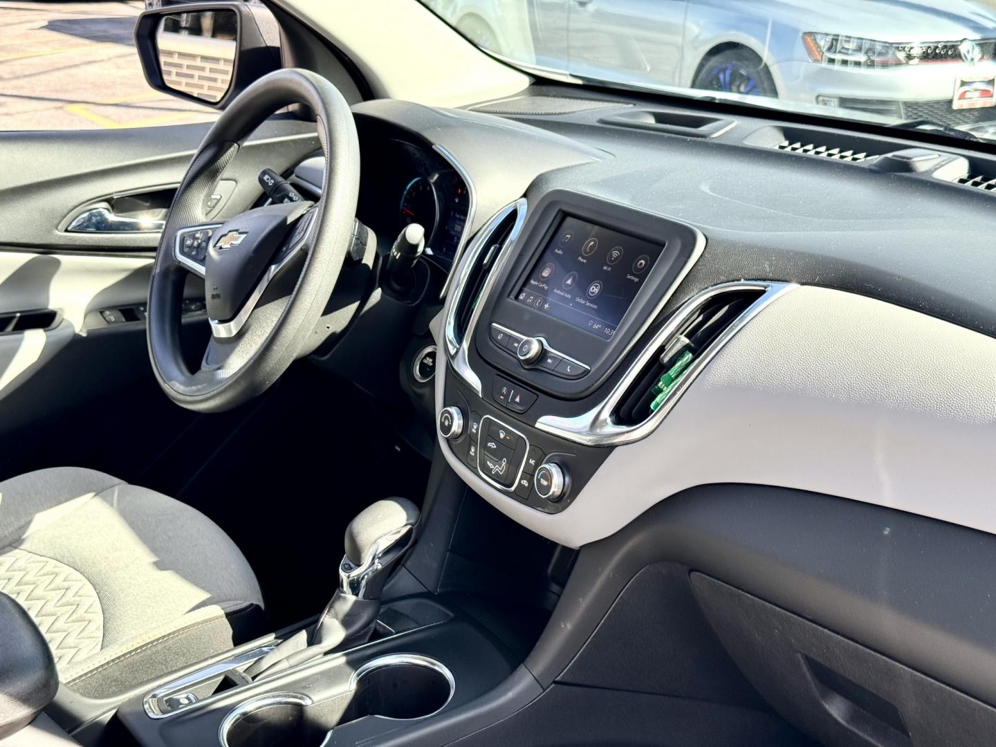 2022 SILVER Chevrolet Equinox LS 2WD (3GNAXHEV0NS) with an 1.5L L4 DOHC 16V TURBO engine, 6A transmission, located at 7600 S Western Ave., Chicago, IL, 60620, (773) 918-3980, 0.000000, 0.000000- Photo#10