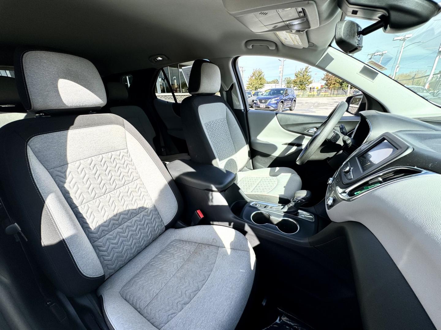 2022 SILVER Chevrolet Equinox LS 2WD (3GNAXHEV0NS) with an 1.5L L4 DOHC 16V TURBO engine, 6A transmission, located at 7600 S Western Ave., Chicago, IL, 60620, (773) 918-3980, 0.000000, 0.000000- Photo#11