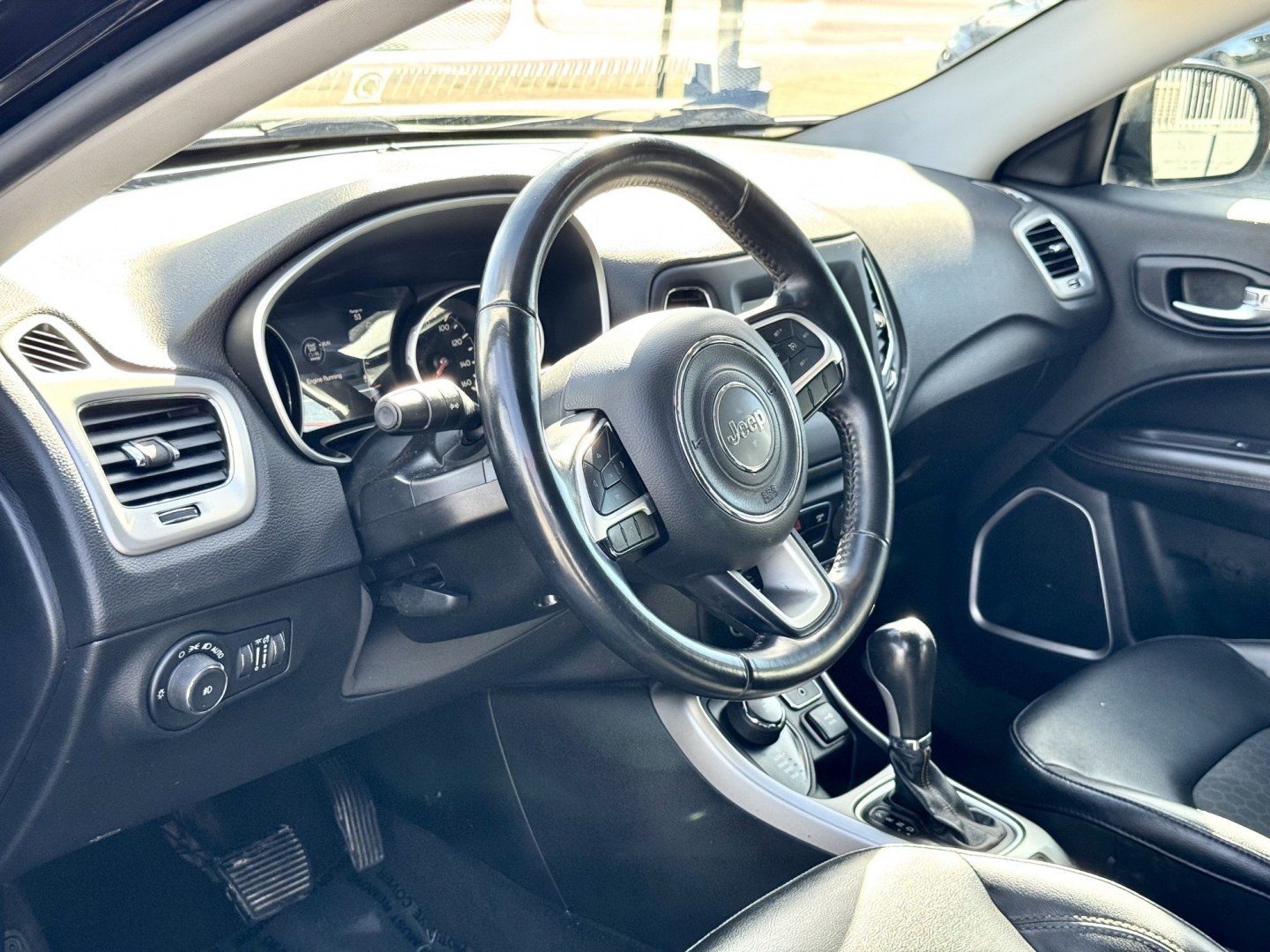 2019 GRAY Jeep Compass Sport 4WD (3C4NJDBB1KT) with an 2.4L L4 DOHC 16V engine, located at 7600 S Western Ave., Chicago, IL, 60620, (773) 918-3980, 0.000000, 0.000000- Photo#5