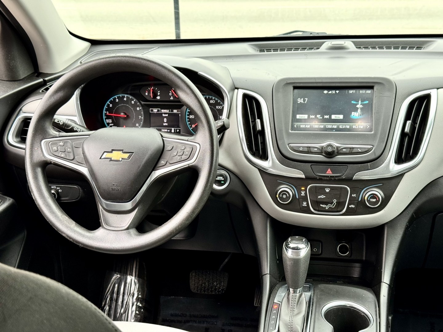 2018 ORANGE Chevrolet Equinox LS AWD (2GNAXREV7J6) with an 1.5L L4 DIR DOHC 16V TURBO engine, 6A transmission, located at 7600 S Western Ave., Chicago, IL, 60620, (773) 918-3980, 0.000000, 0.000000- Photo#9