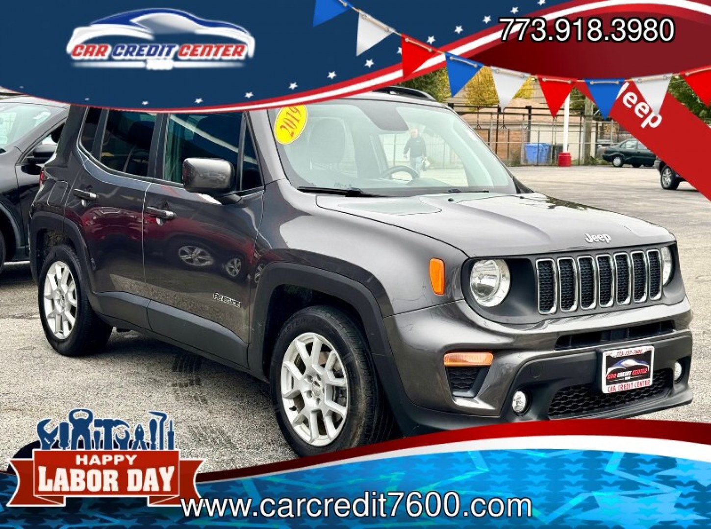 2019 GREY Jeep Renegade Latitude (ZACNJABB9KP) with an 2.4L L4 DOHC 16V engine, 9A transmission, located at 7600 S Western Ave., Chicago, IL, 60620, (773) 918-3980, 0.000000, 0.000000- Photo#0