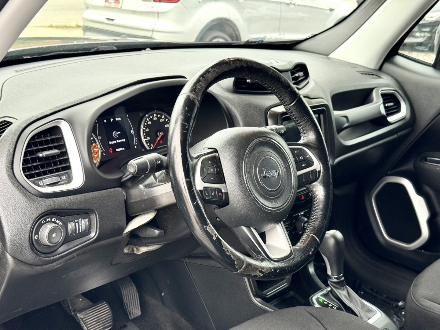 2019 GREY Jeep Renegade Latitude (ZACNJABB9KP) with an 2.4L L4 DOHC 16V engine, 9A transmission, located at 7600 S Western Ave., Chicago, IL, 60620, (773) 918-3980, 0.000000, 0.000000- Photo#3